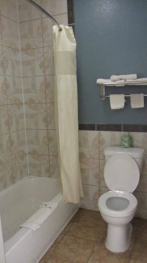 Regency Inn Porter エクステリア 写真